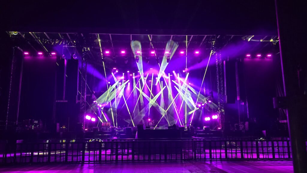 grandMA, light designer, light operator, vectorworks, depence, laser, light, lumière, Ath, belgique, francois vandermeeren, Vandermeeren, MA3, MA2, spectacle, show, event, évènement, showtech tools, showtechtools, concert